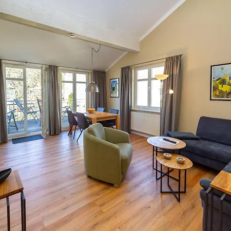 Seerose - 20 Seestern Sellin (Rugen)